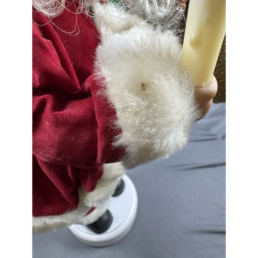 Holiday Classics vintage santa